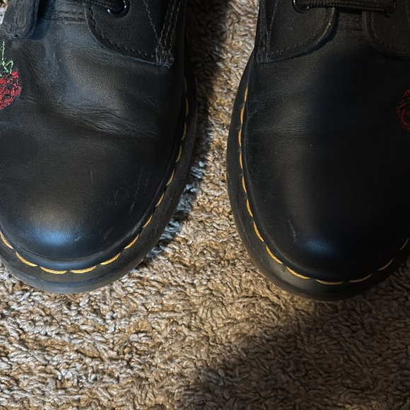 Tall Vonda Dr. Martens - Picture 5 of 5